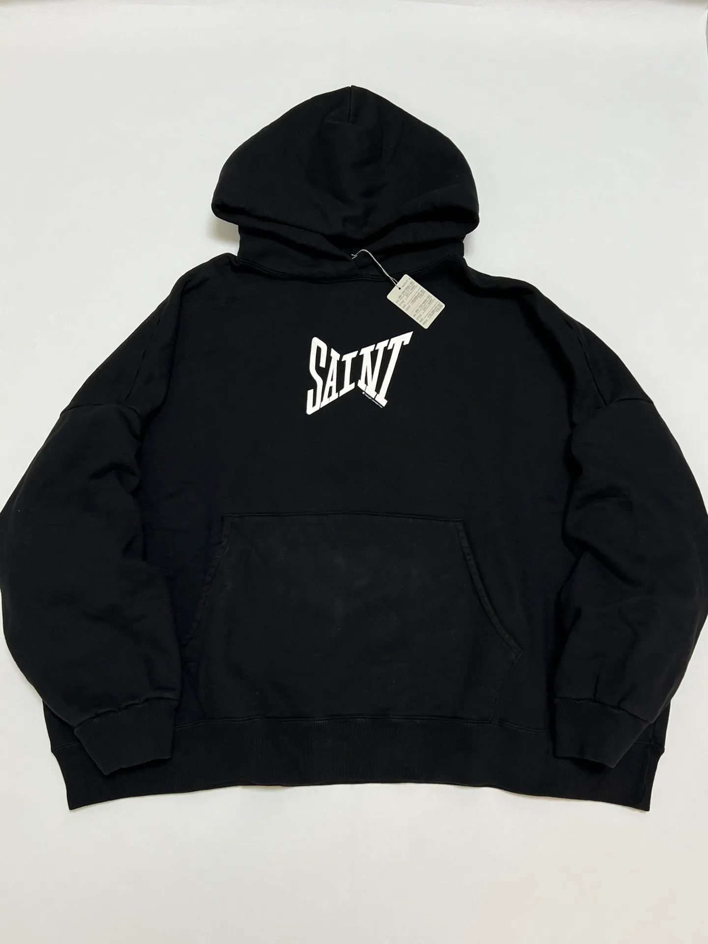SAINT Mxxxxxx RIBON SAINT HOODIE/BLK The latest SAINT basic loose hoodie, black S-XL, original uniform high weight and light fleece sweatshirt fabric, custom woven and dyed, original loose short fat version, unchanged from the knife, original flavor, original accessories, fruit main mark/wash mark/cherub mark complete, ready-to-wear pre-shrunk without deformation after washing